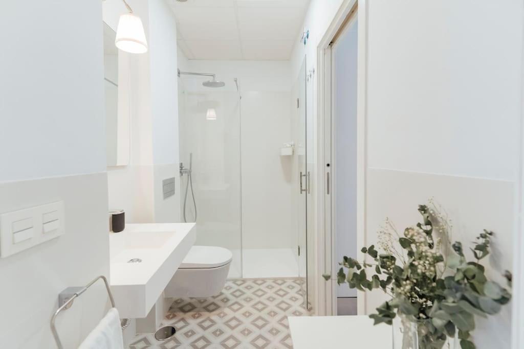 O&l Punonrostro Bright Minimalist Sevilla