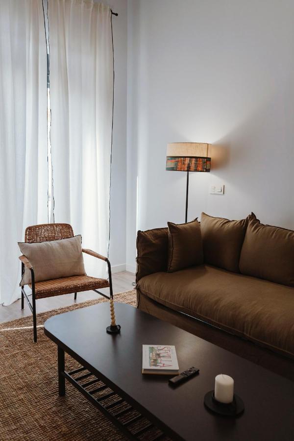 O&l Punonrostro Bright Minimalist * Sewilla