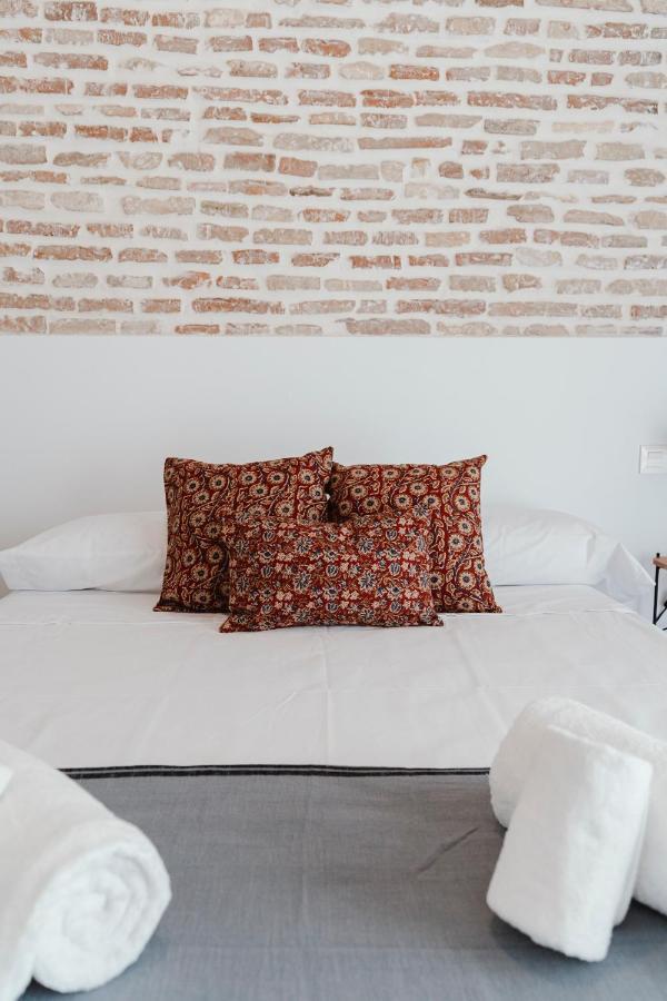 O&l Punonrostro Bright Minimalist Sewilla